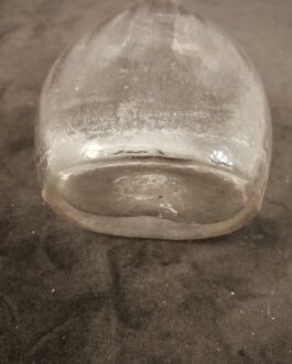 Flat pear-shaped pocket bottle