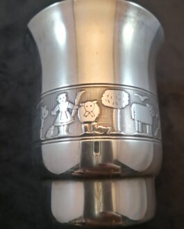 Silver cup/child carousel