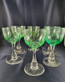 Seks grønne Derbyglas