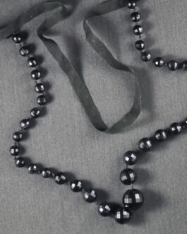 Halskæde med sorte facetslebne perler
